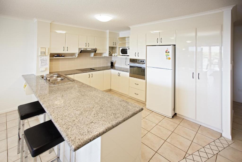 On The River Apartments Maroochydore Zimmer foto