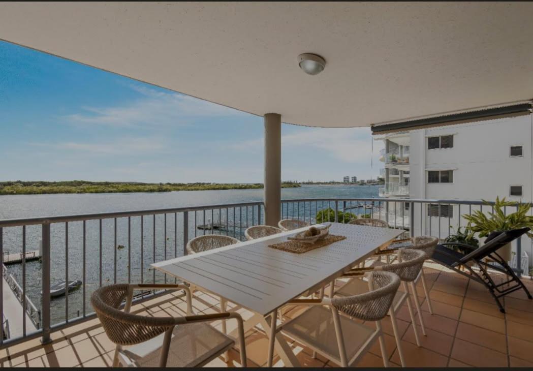 On The River Apartments Maroochydore Exterior foto